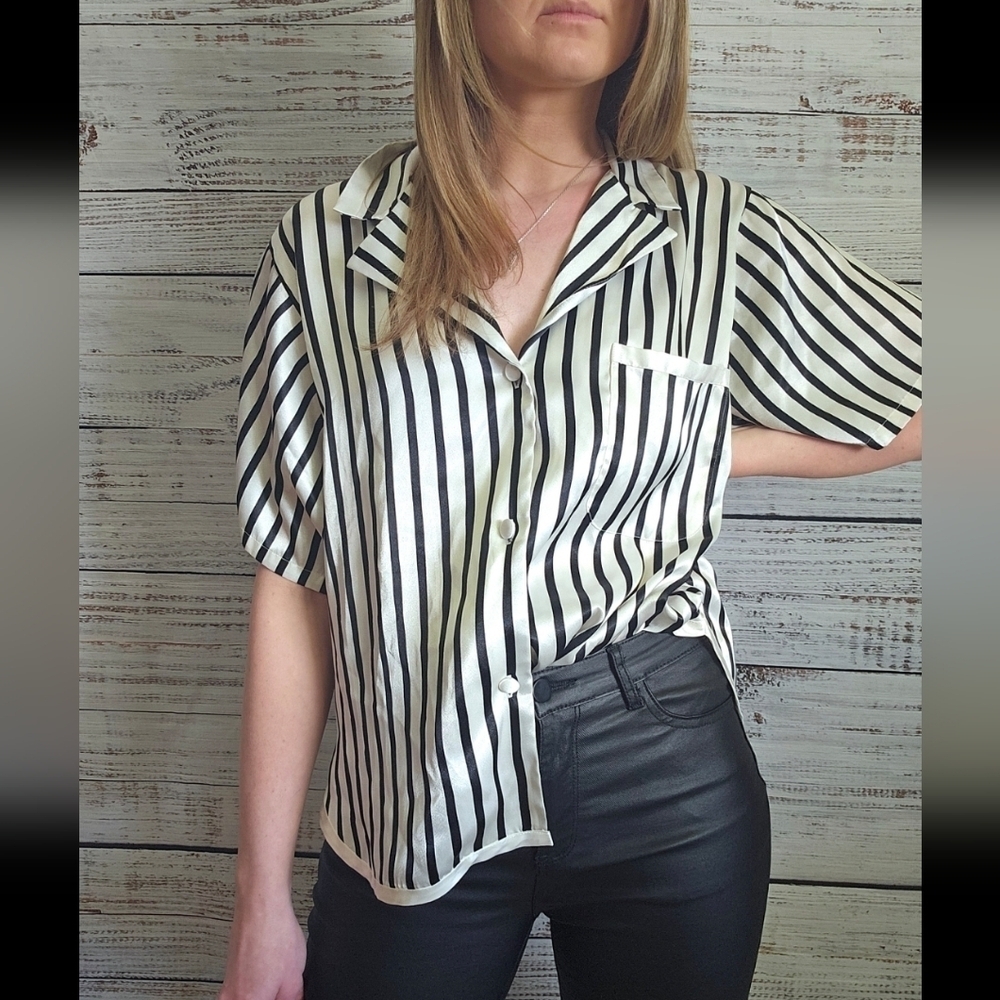 Vintage Victoria's Secret Black and White Stripe Top - medium